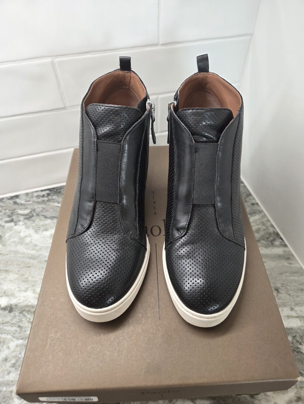 Linea Paolo Felicia Wedge Sneaker Black Perforated Sz 8